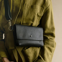 Load image into Gallery viewer, Crossbody bag